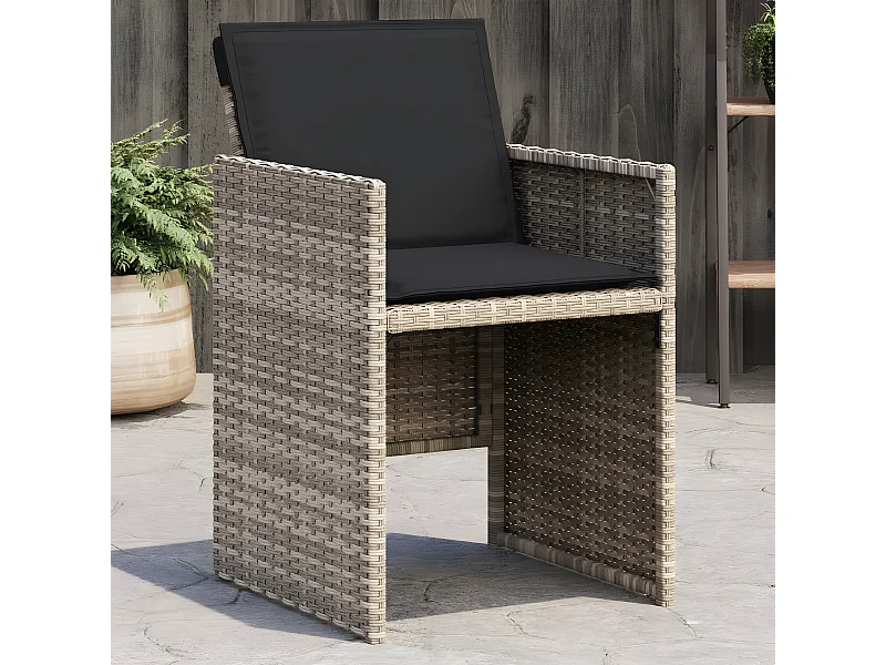 Lot de 4 Chaises de jardin avec coussins gris clair poly rotin FR58723