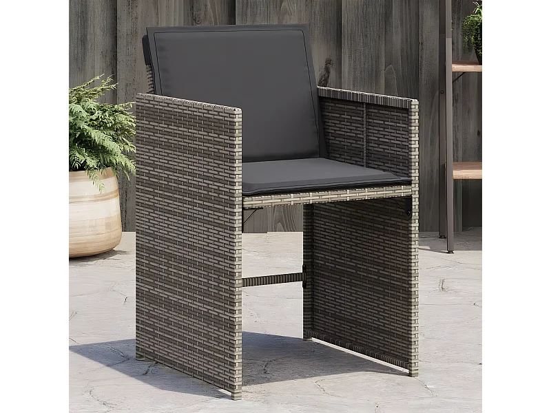 Lot de 4 Chaises de jardin avec coussins gris résine tressée FR34471