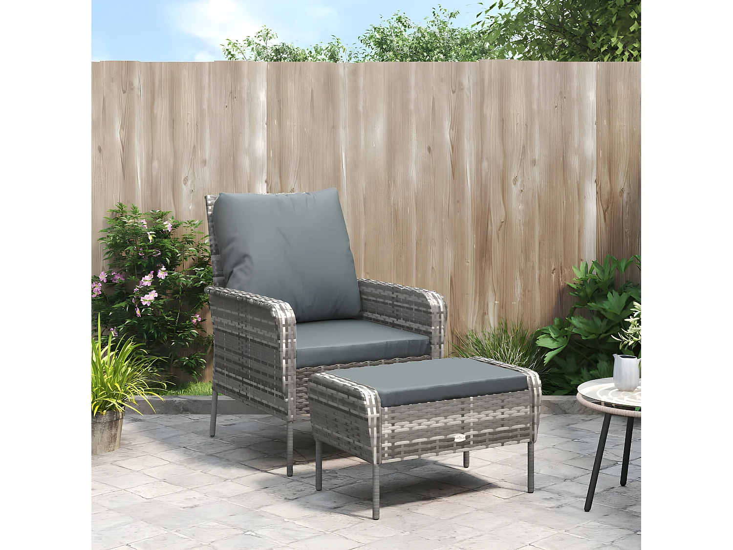 Chaise de jardin avec tabouret gris résine tressée FR78344