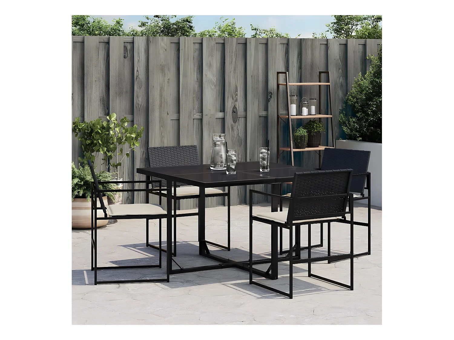 Lot de 4 Chaises de jardin avec coussins noir résine tressée FR79931