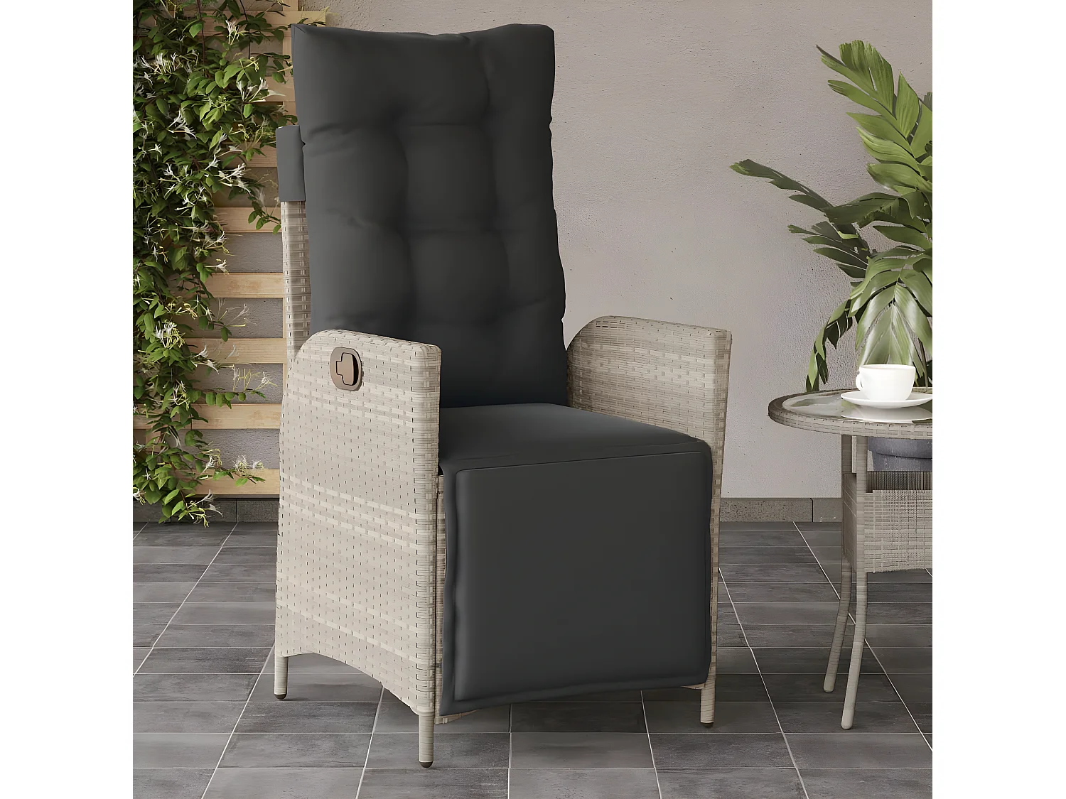 Chaise inclinable de jardin avec repose-pied gris clair rotin FR36778