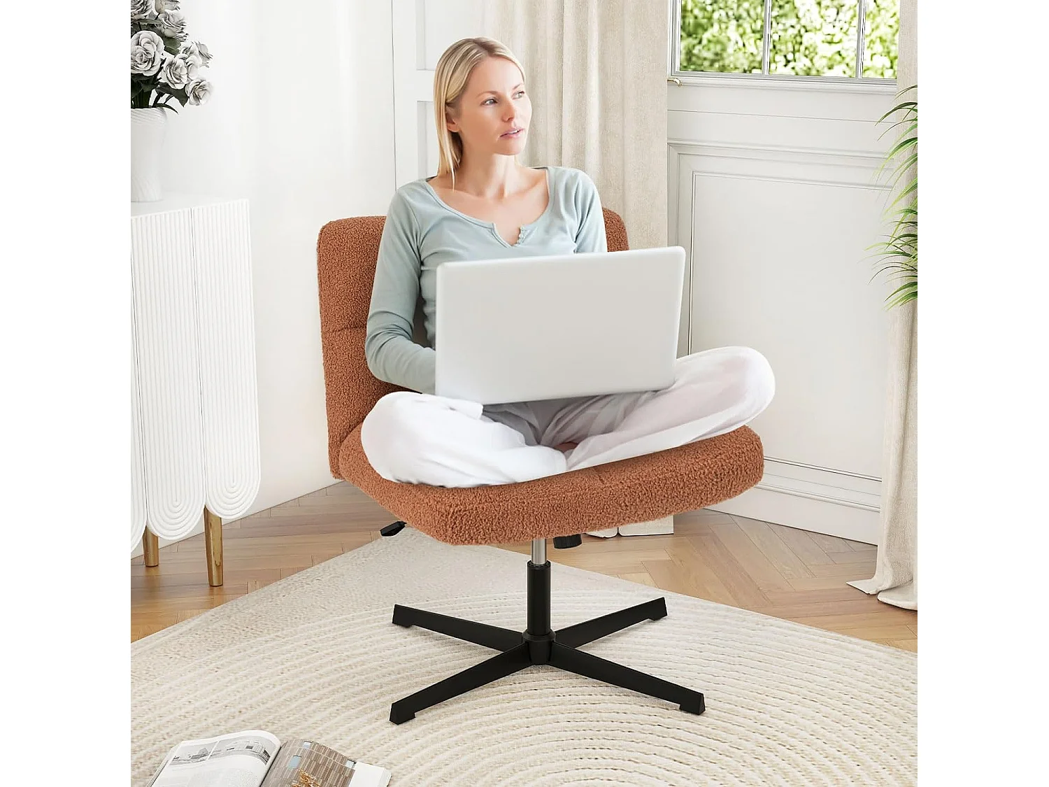 Fauteuil de Salon en Tissu Bouclette, Chaise Coiffeuse à Pieds Croisés Métal, Hauteur Réglable, pour Salon, Chambre, Bureau, Charge 150 kg, Marron