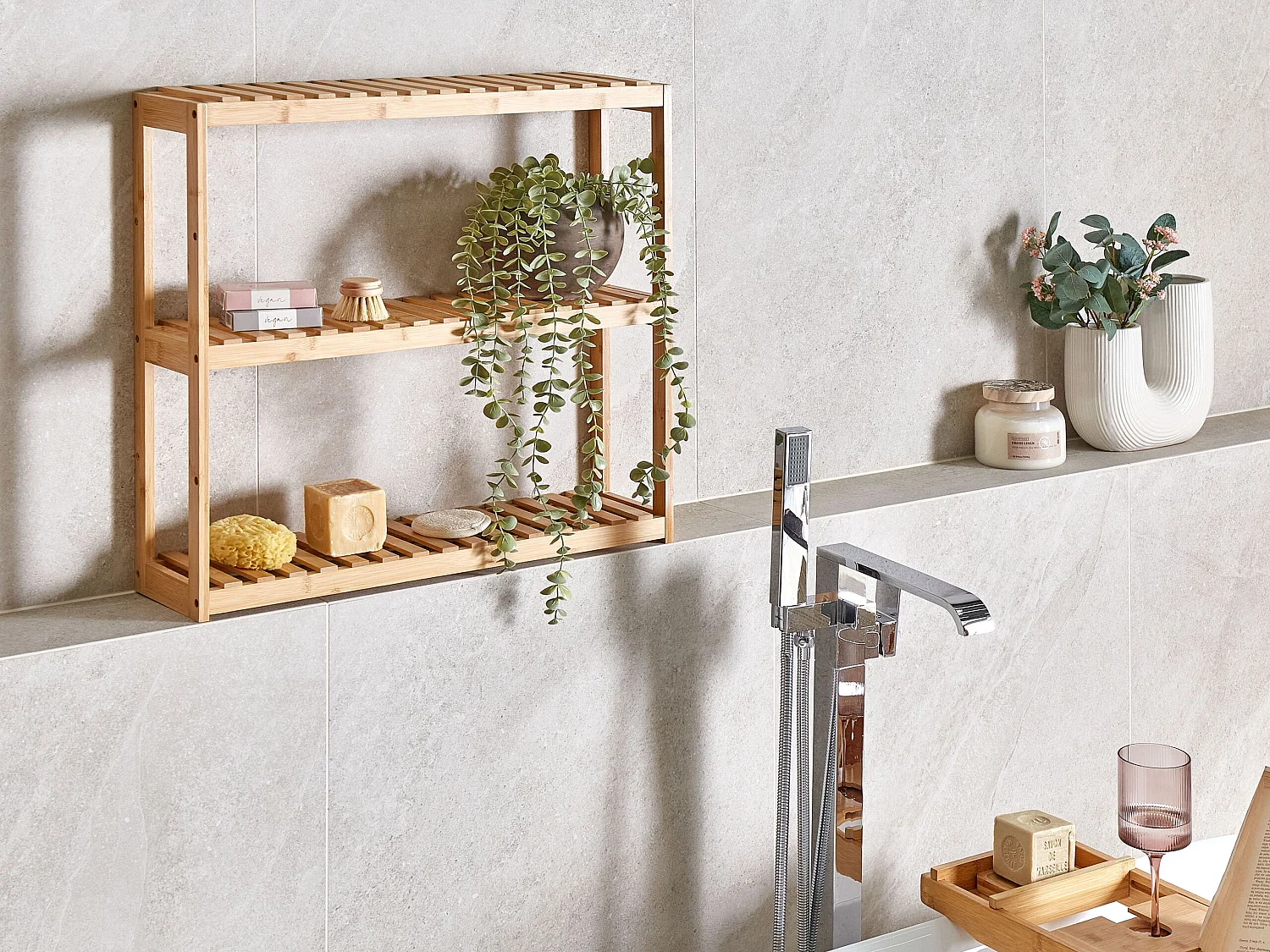 Badezimmer Wandregal Bambusholz hellbraun schmal 3 Etagen Lattenoptik Paducah