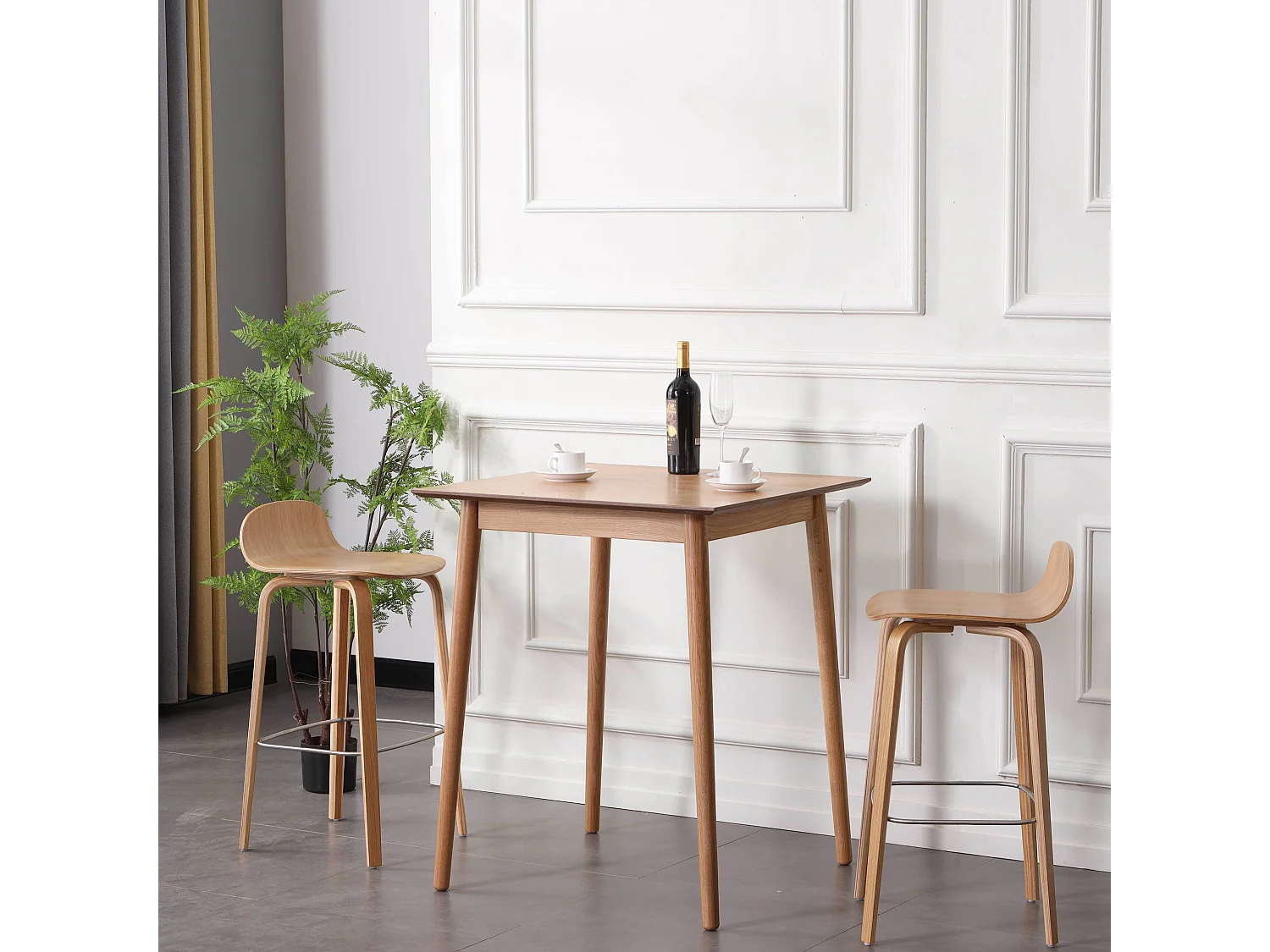 Chaise haute en contreplaqué chêne naturel