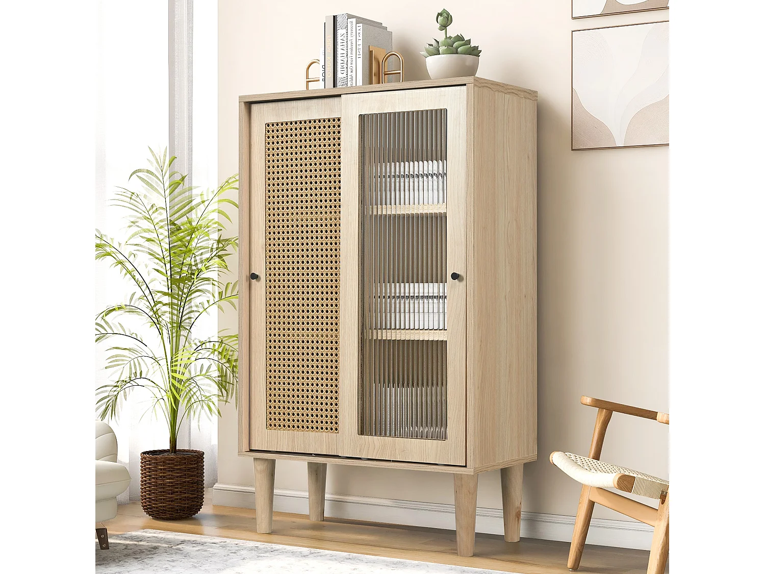 Buffet en bois de 100 cm de haut avec rotin en plastique et portes coulissantes en verre