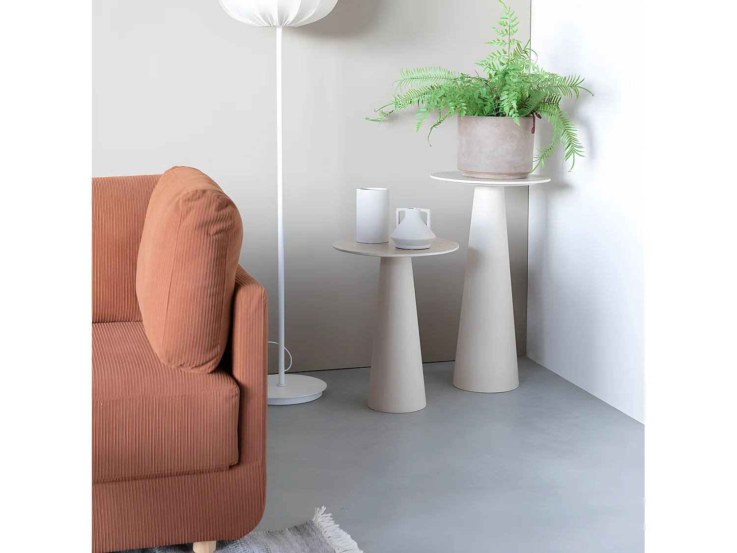 Joya - Table d'appoint ronde effet travertin ø40cm H70cm - Beige