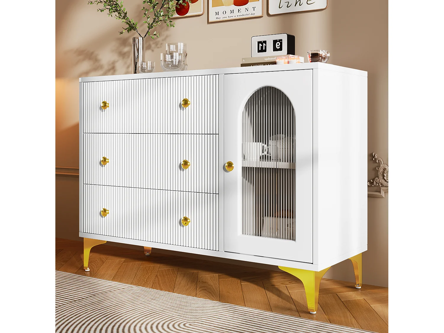Buffet avec 3 tiroir et une porte vitrée  - 105.5 x 40 x 78 cm - Panneaux de particules - Poignées et pièds dorés - Blanc