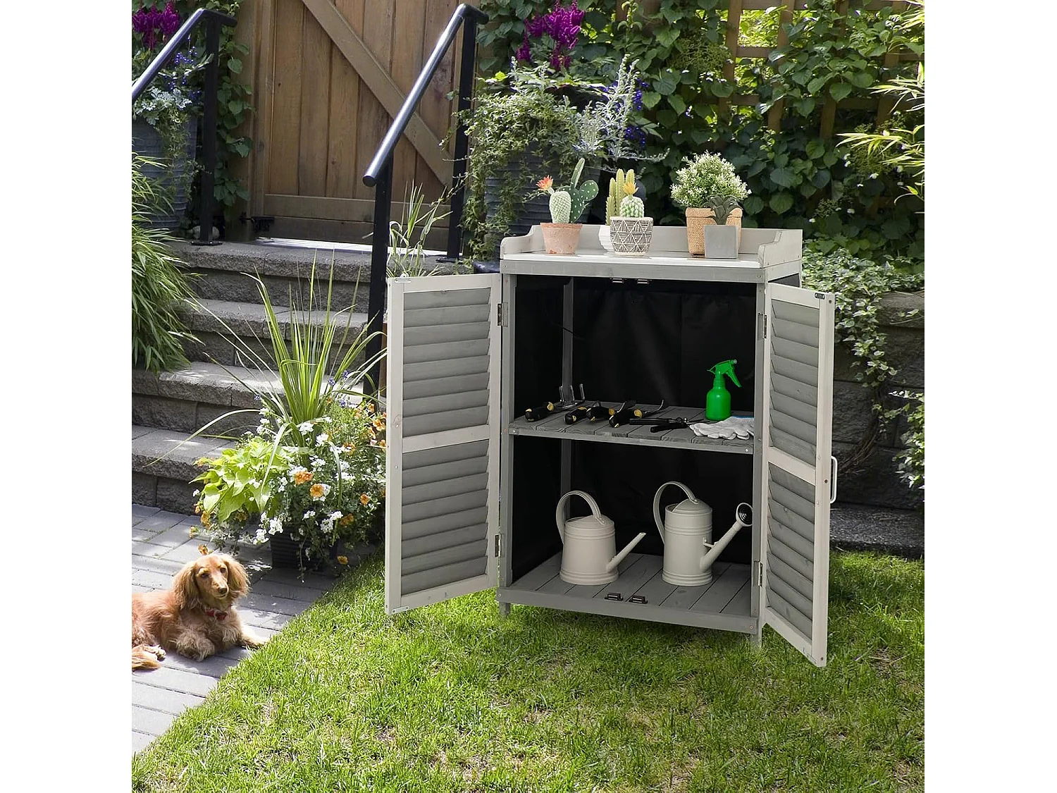 Gartenschrank mit Metall-Platte