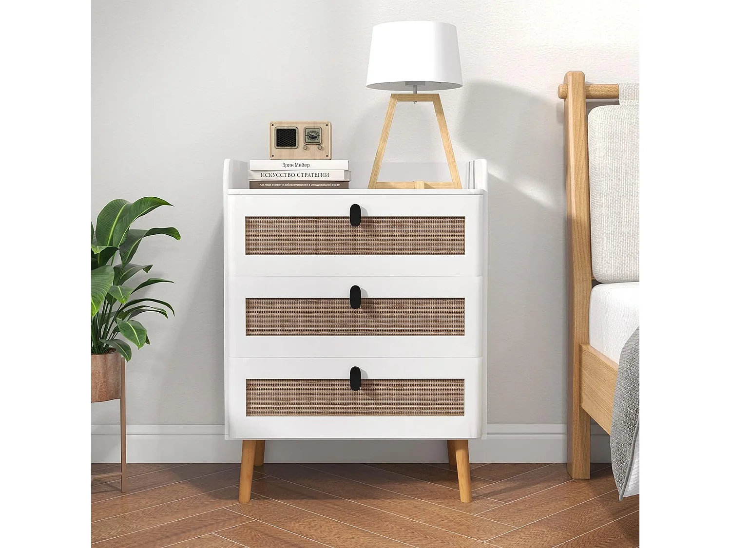 Nachttisch mit 3 Schubladen