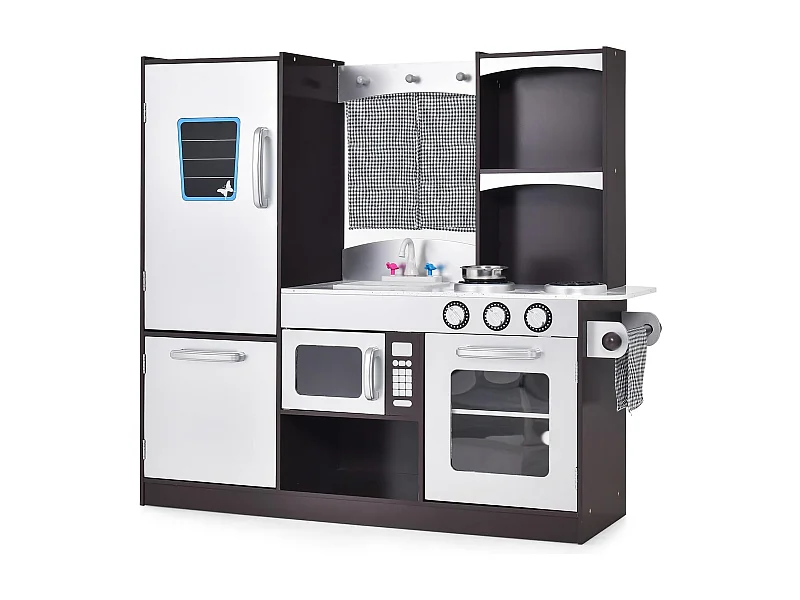 Kinderküche mit Kühlschrank