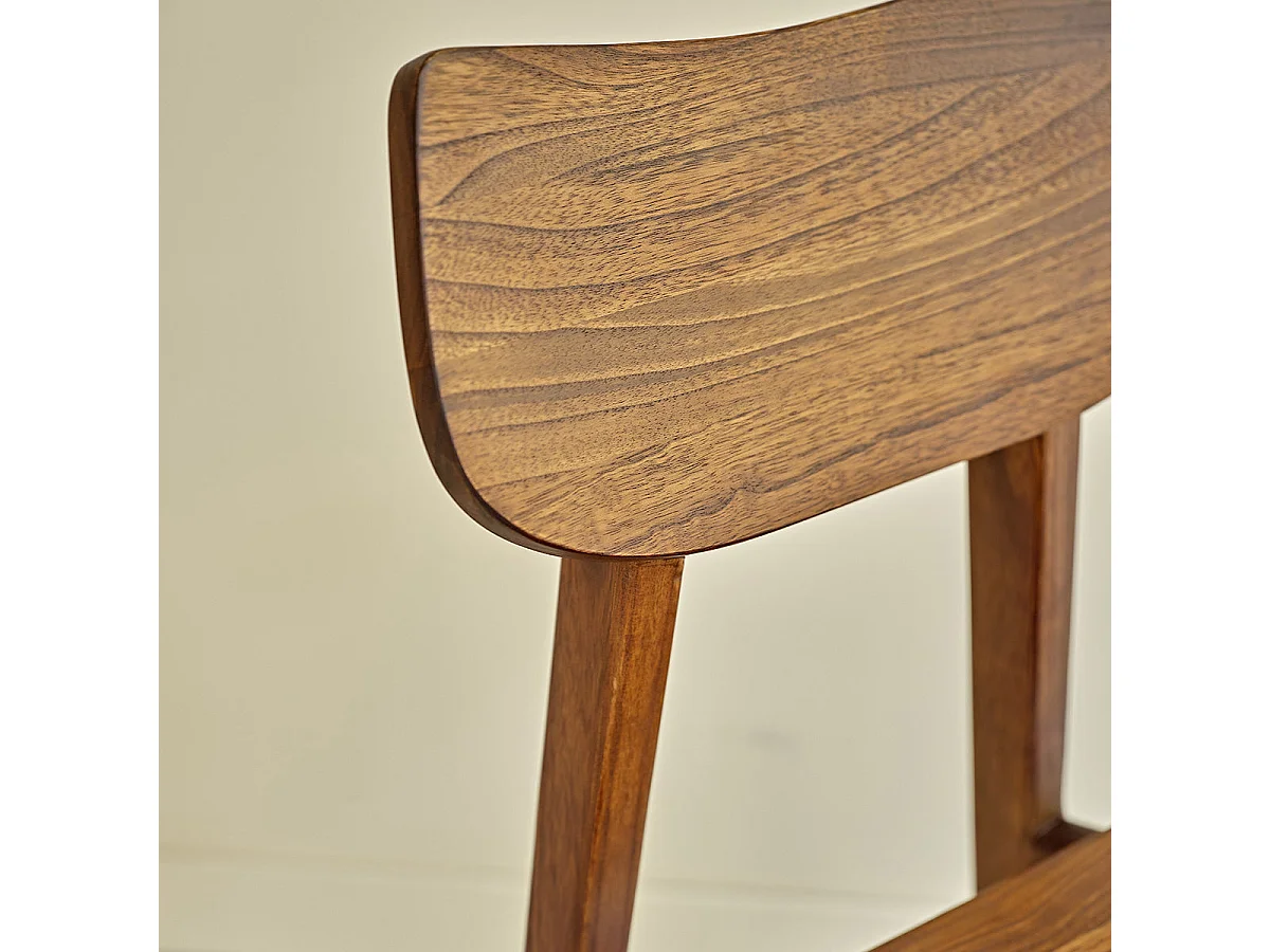 Sedia in legno finitura in noce