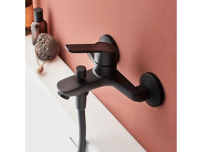 Pack baignoire droite 180 x 80 JACOB DELAFON Elise + tablier en angle + mitigeur bain douche mural Aimé noir + vidage