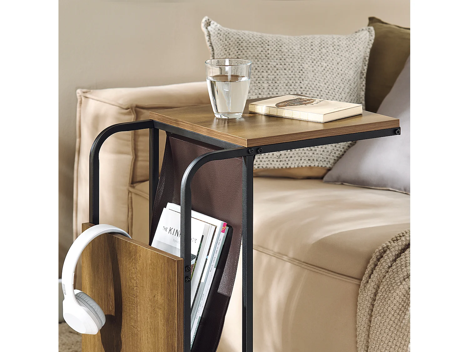 SoBuy Table d’Appoint Bout de Canapé en Forme C Table Basse à thé Meuble de Salon Vintage, Structure en métal, 36 x 50 x 65 cm, FBT140-PF