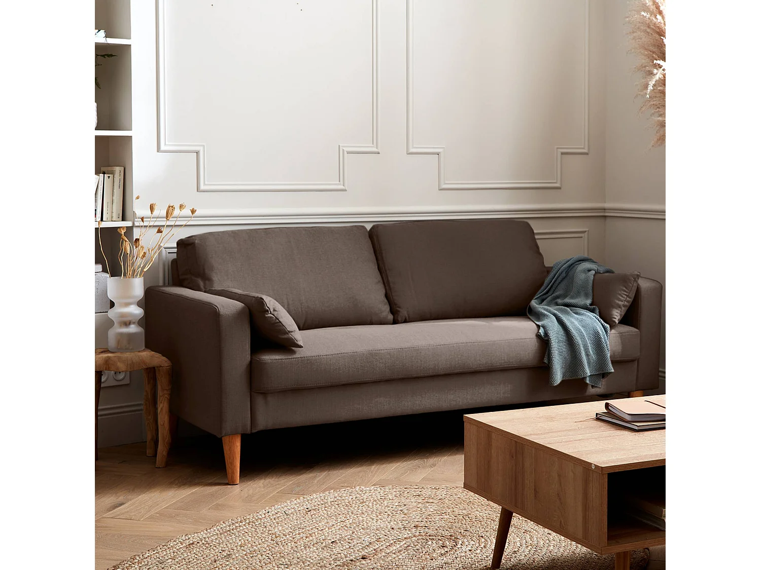 Divano 3 posti in tessuto, gambe legno, marrone