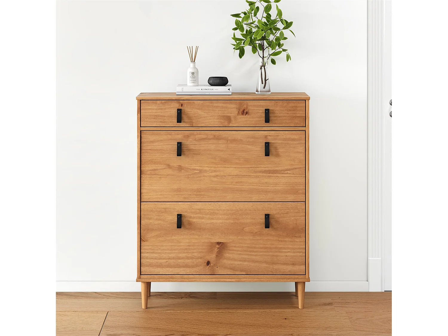 Meuble à chaussures MIKKA, étagère à chaussure bois avec 2 abattants et 1 tiroir de rangement en pin massif coloris chêne