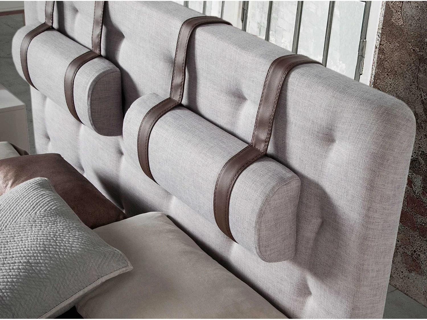 Grijs bed met stoffen bekleding 7179 ANGEL CERDA