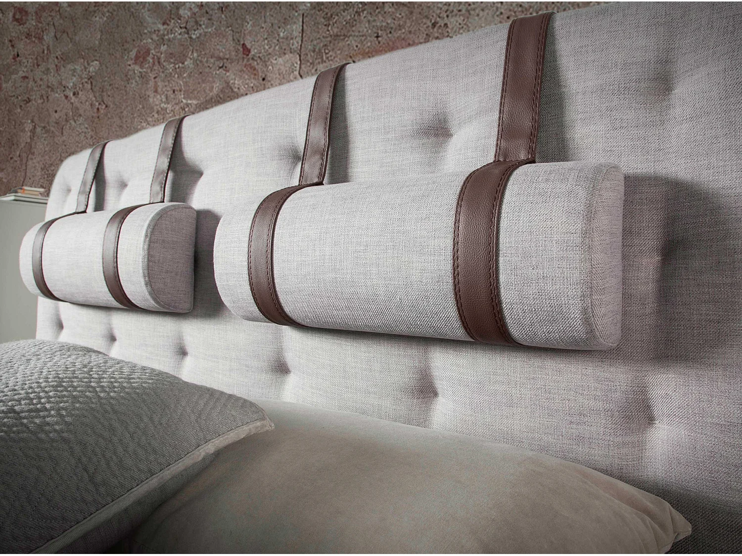 Grijs bed met stoffen bekleding 7179 ANGEL CERDA