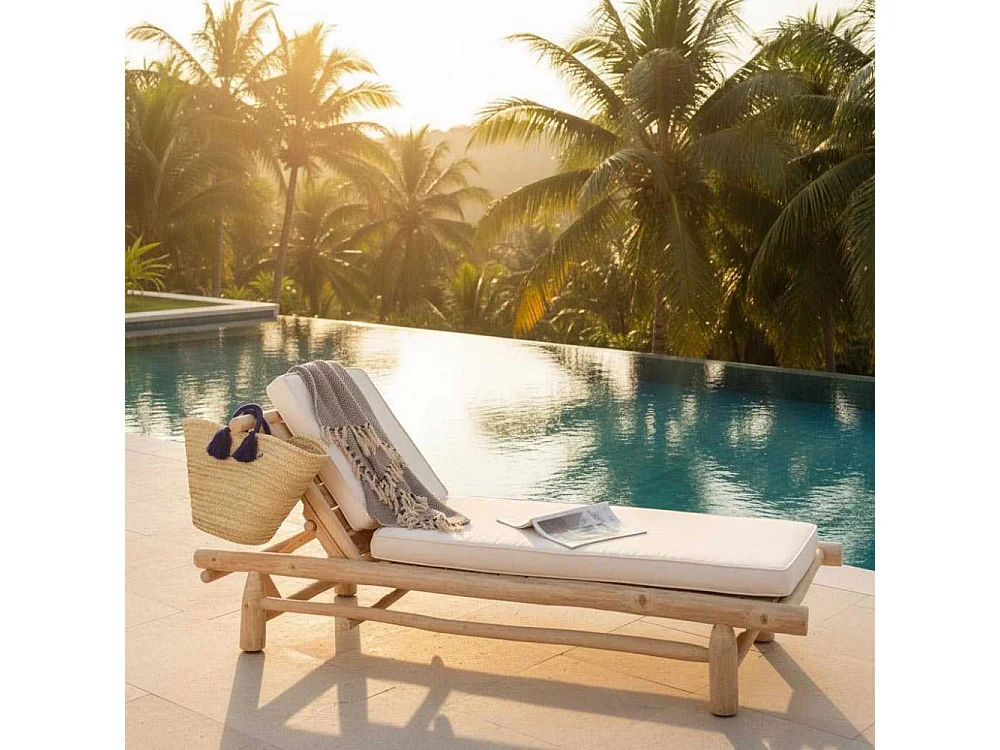 Bain de soleil en teck