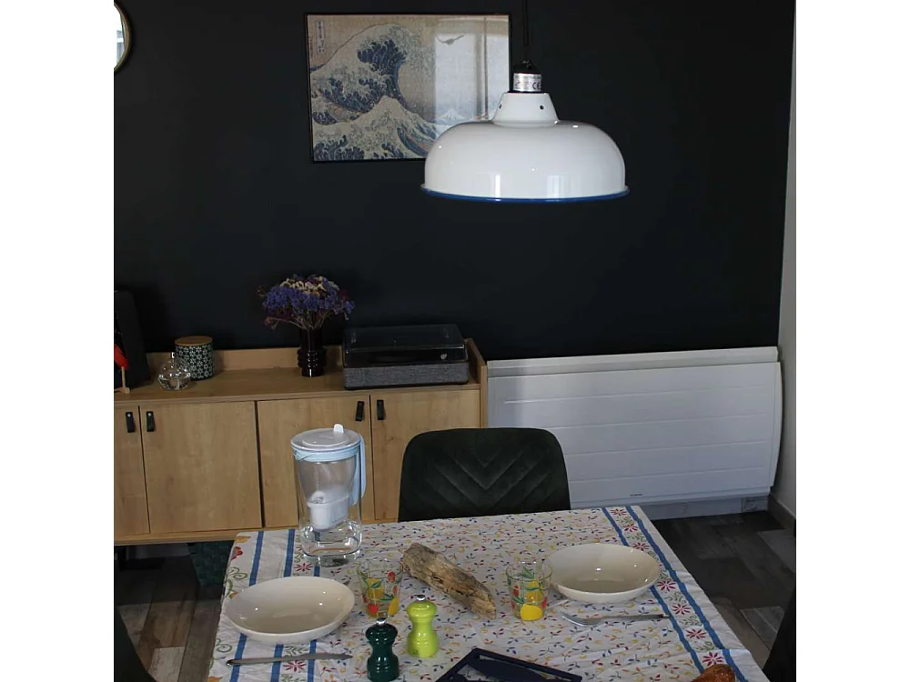 Suspension en métal émaillé 26.5 cm x 11.5 cm