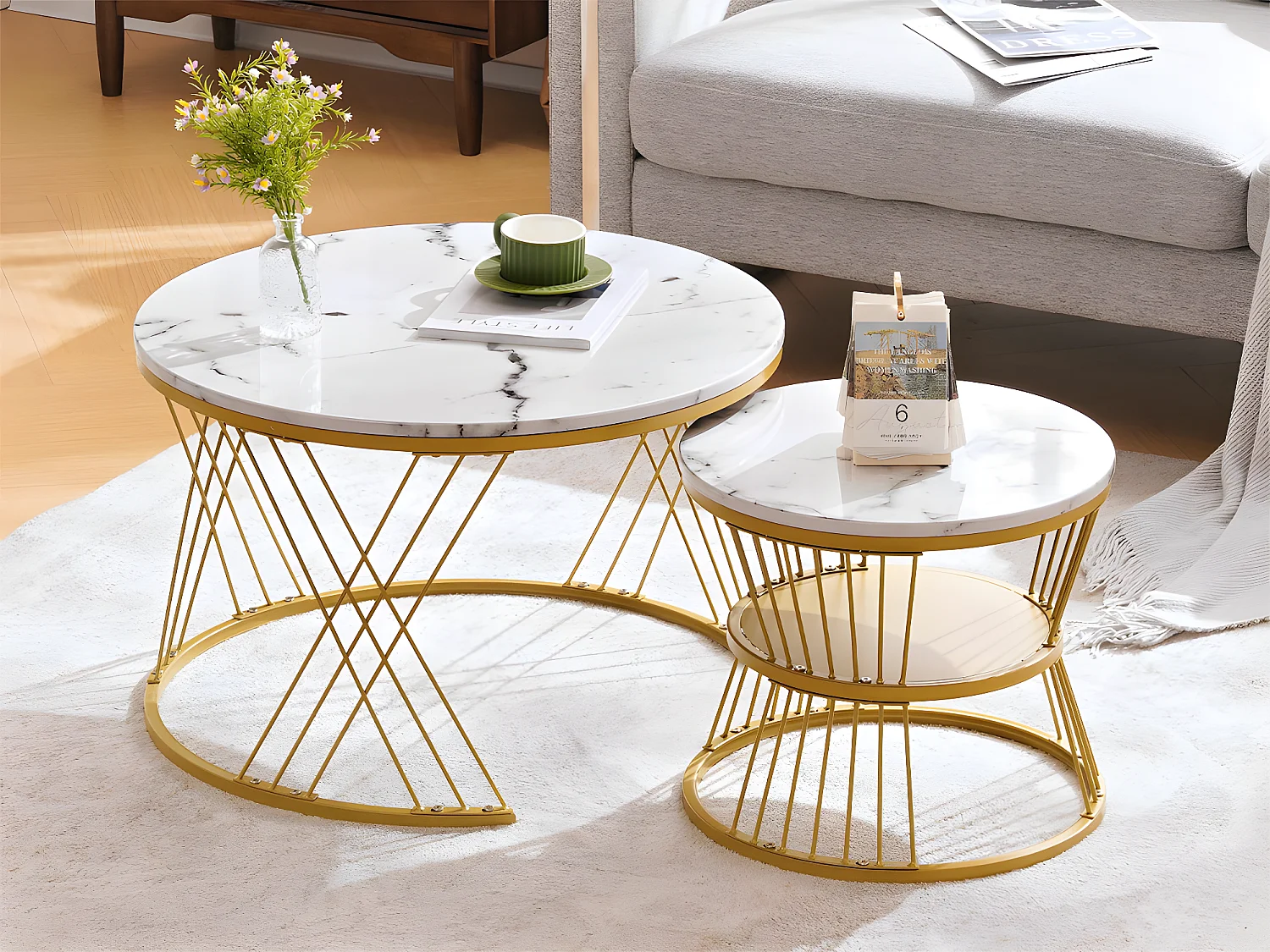 Lot de 2 Tables gigognes - placage à motif de marbre - structure dorée - Blanc