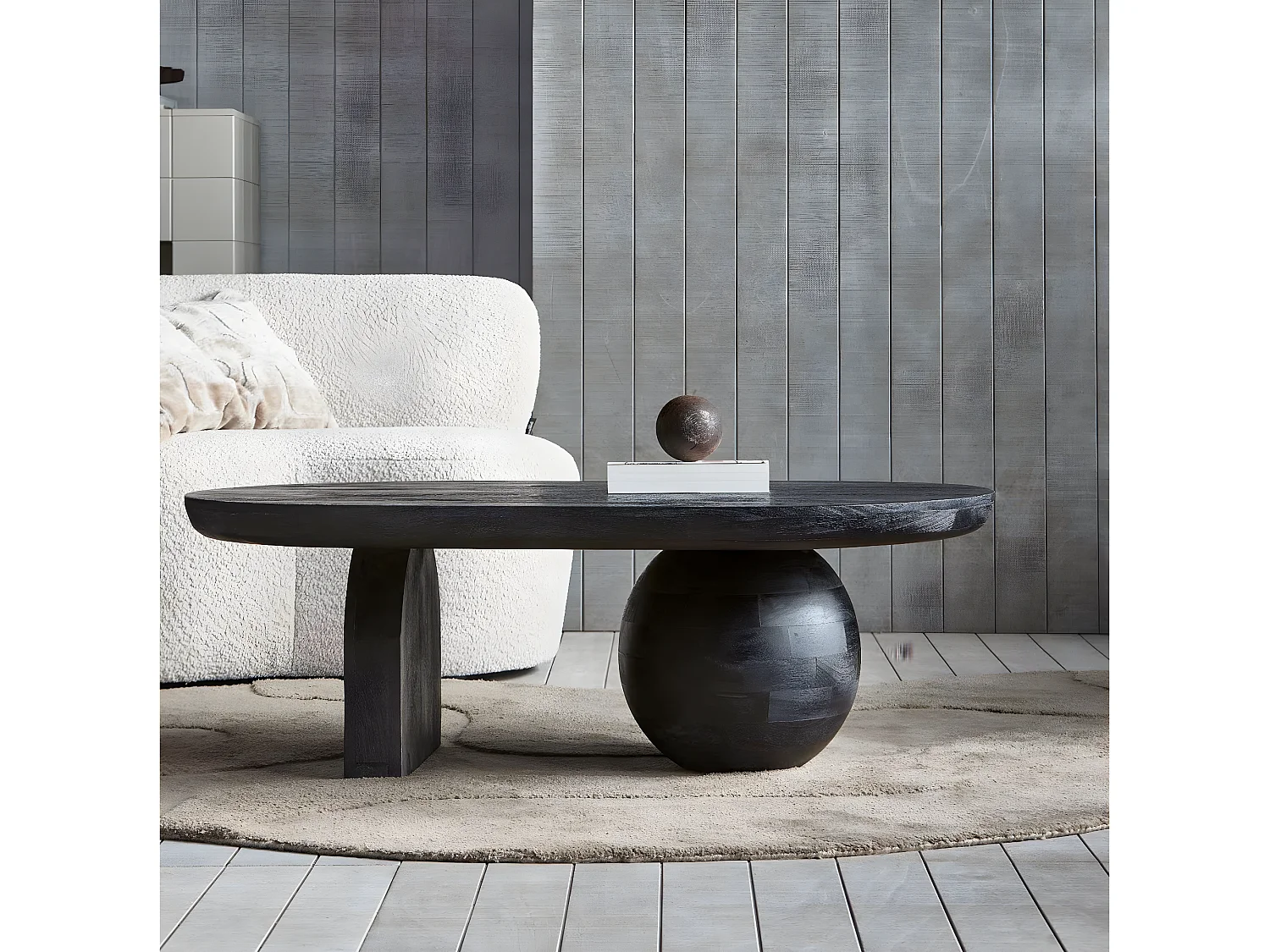 STEPPE - Table basse ovale en bois de manguier noir