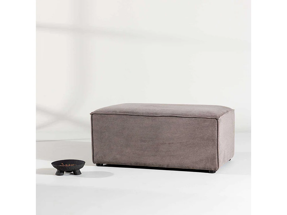 Gillholmen poef fluweel bruin.