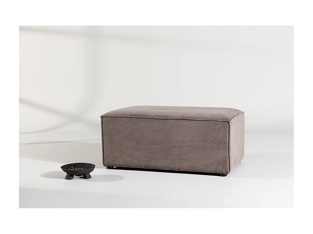 Gillholmen pouf velours côtelé marron.