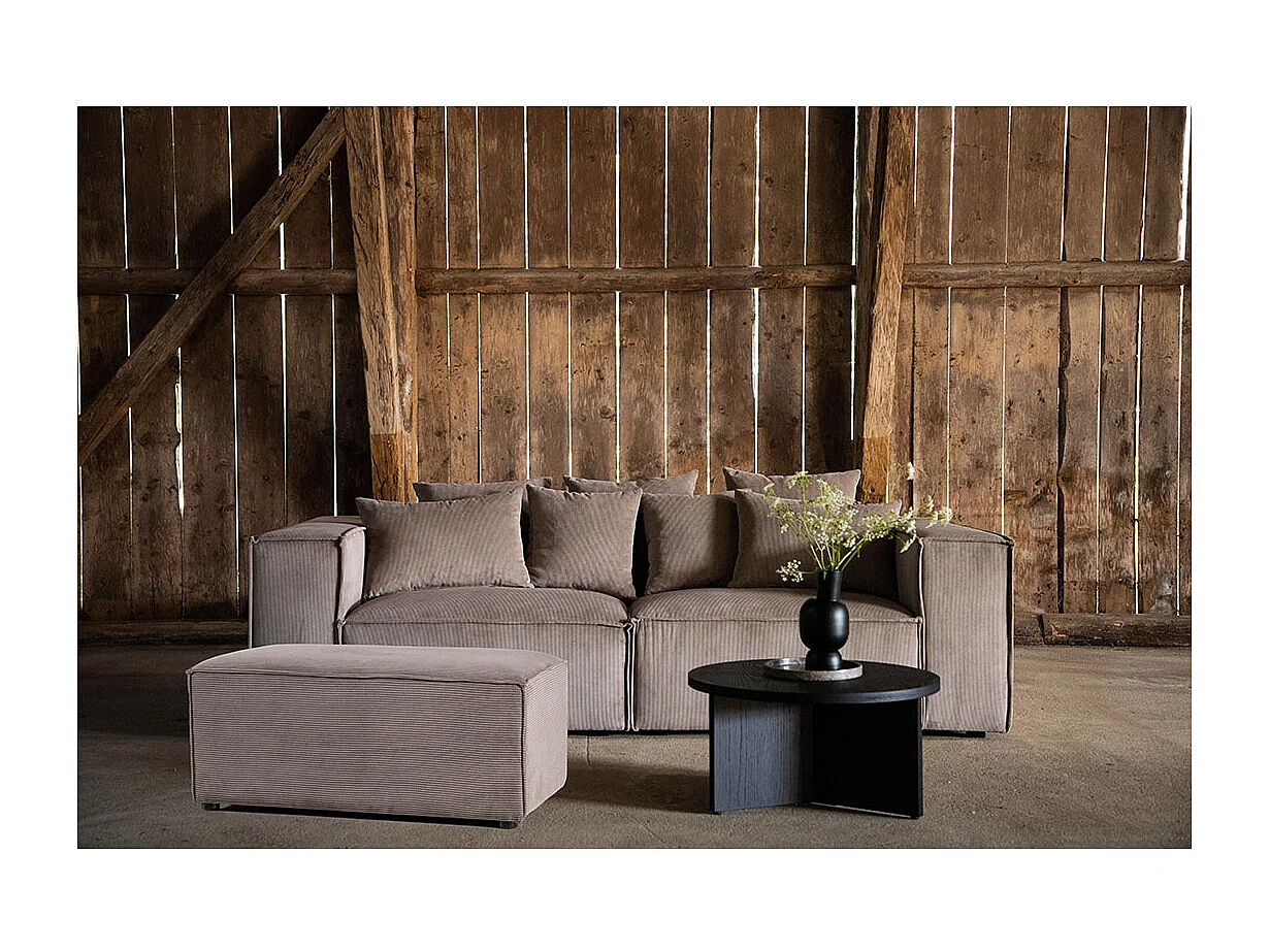 Gillholmen pouf velours côtelé marron.