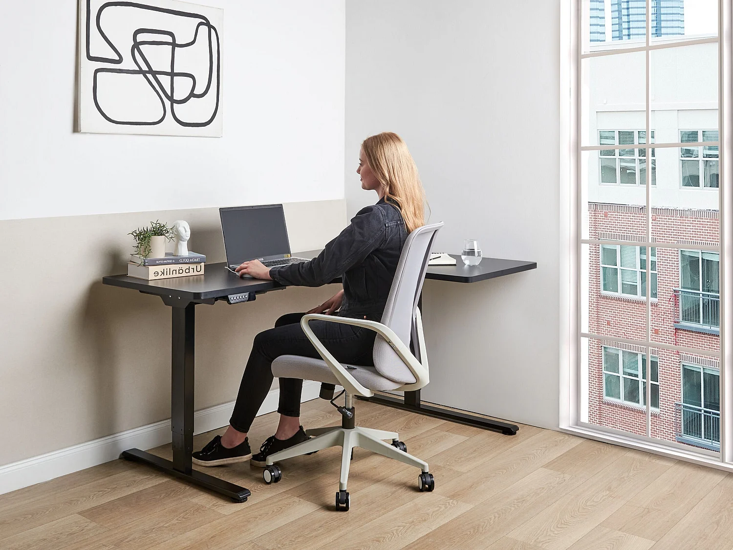 Bureau d'angle réglable électriquement DESTINES Noir 160 cm 109 cm Côté droit