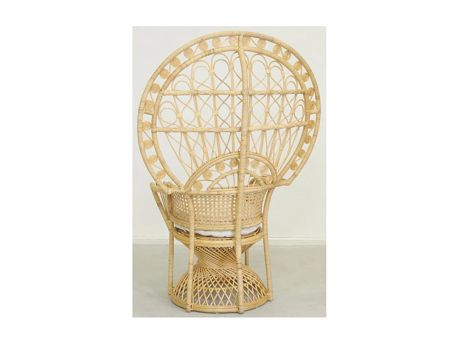 Fauteuil Emmanuelle en rotin 2