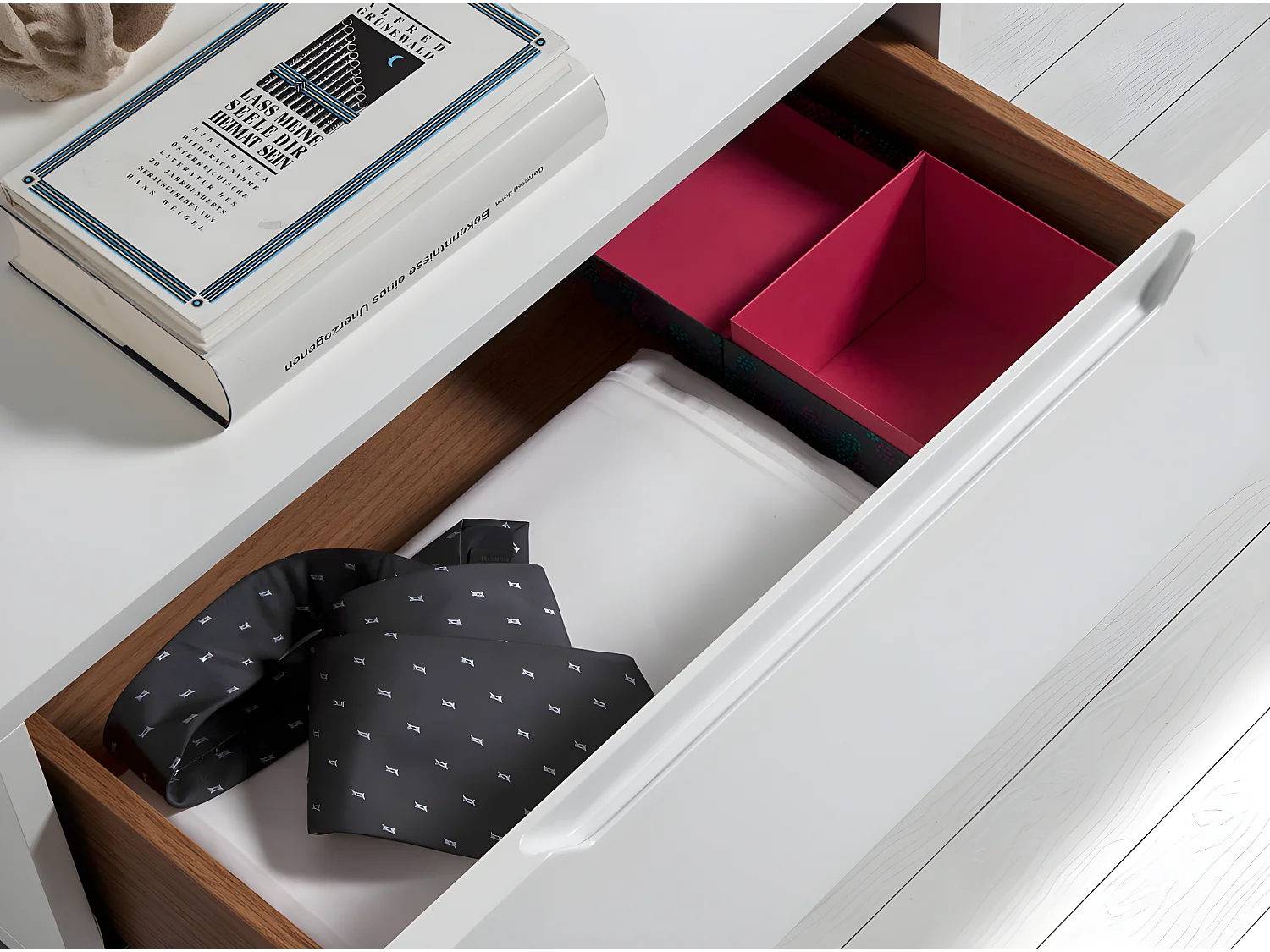 Table d'appoint design 1 tiroir laqué et pieds acier chromé Romus-Couleur Perle