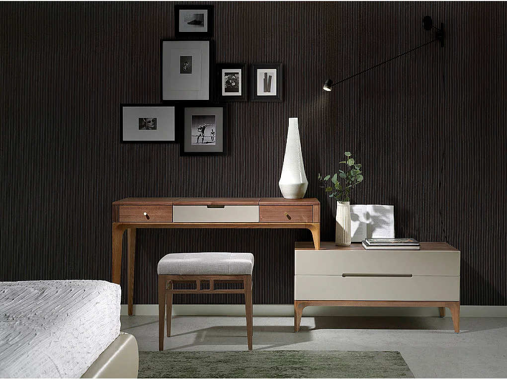 Secretaressebureau in walnoothout en gelakt hout Muza-Kleur Eierschaal