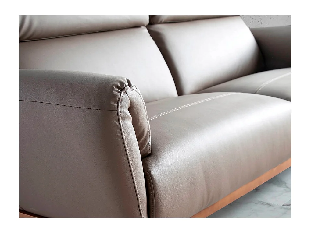 Canapé 2 places contemporain capitonné bois noyer et cuir Bima-Couleur Aqua 11 Camel