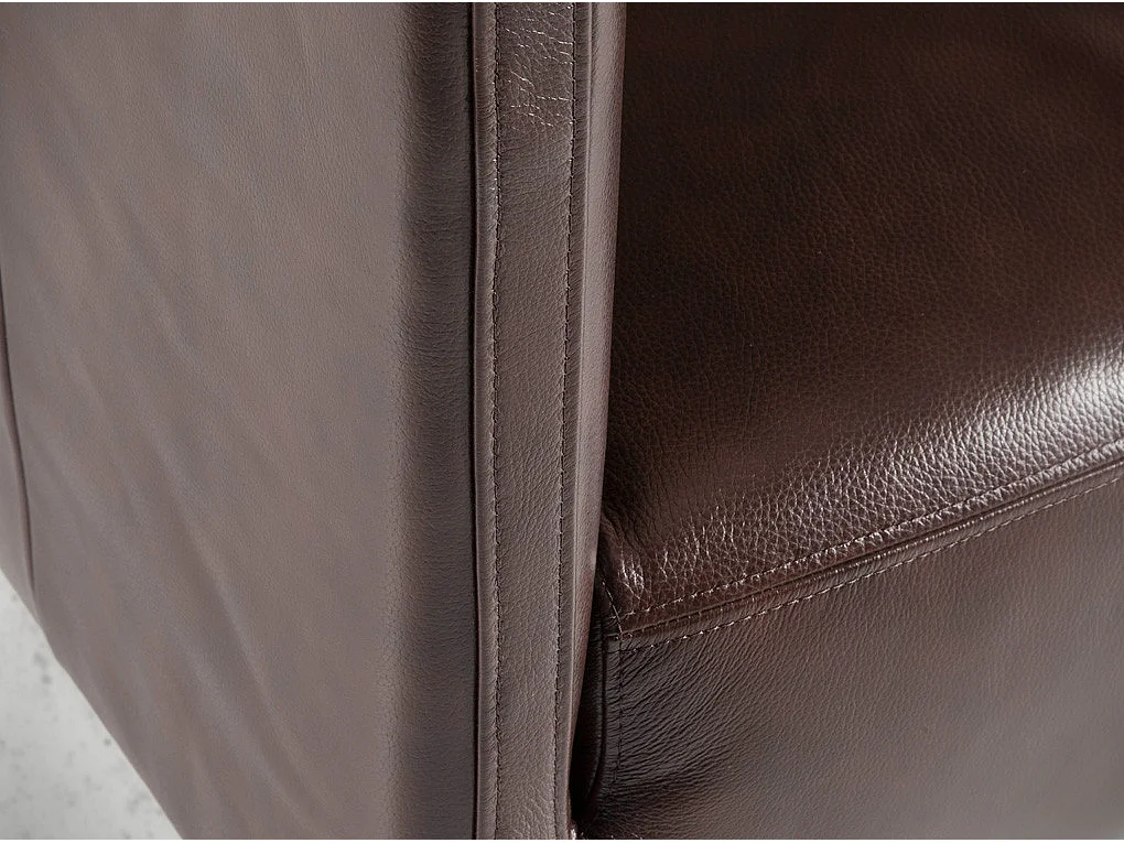 3-zitsbank in rundleer en RVS chroomstalen poten Miro-Kleur Marineblauw leer