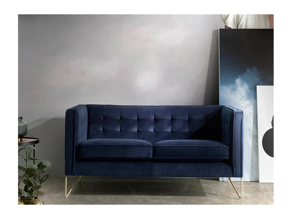 2-zitsbank in blauw fluweeleffect en goudkleurige metalen poten Arkane