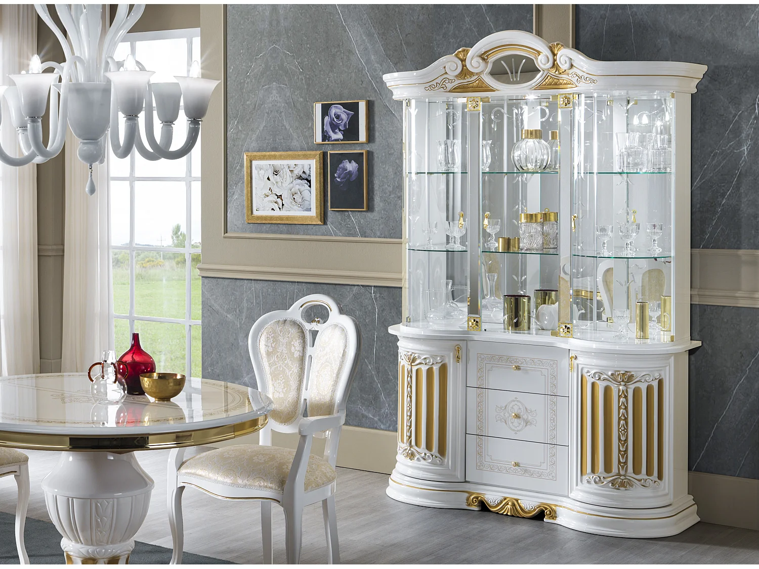 Vitrine 6 portes 3 tiroirs bois vernis laqué brillant blanc et doré Lesly 139cm