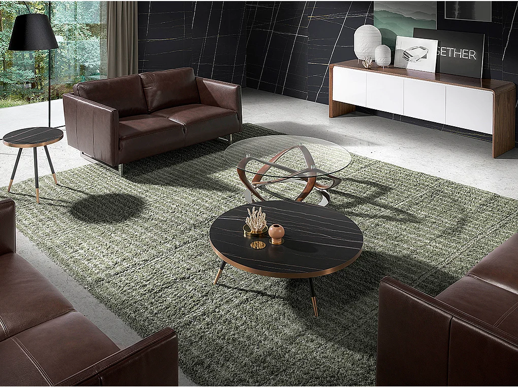 Salontafel van gemarmerd porselein en tweekleurige stalen poten Madé