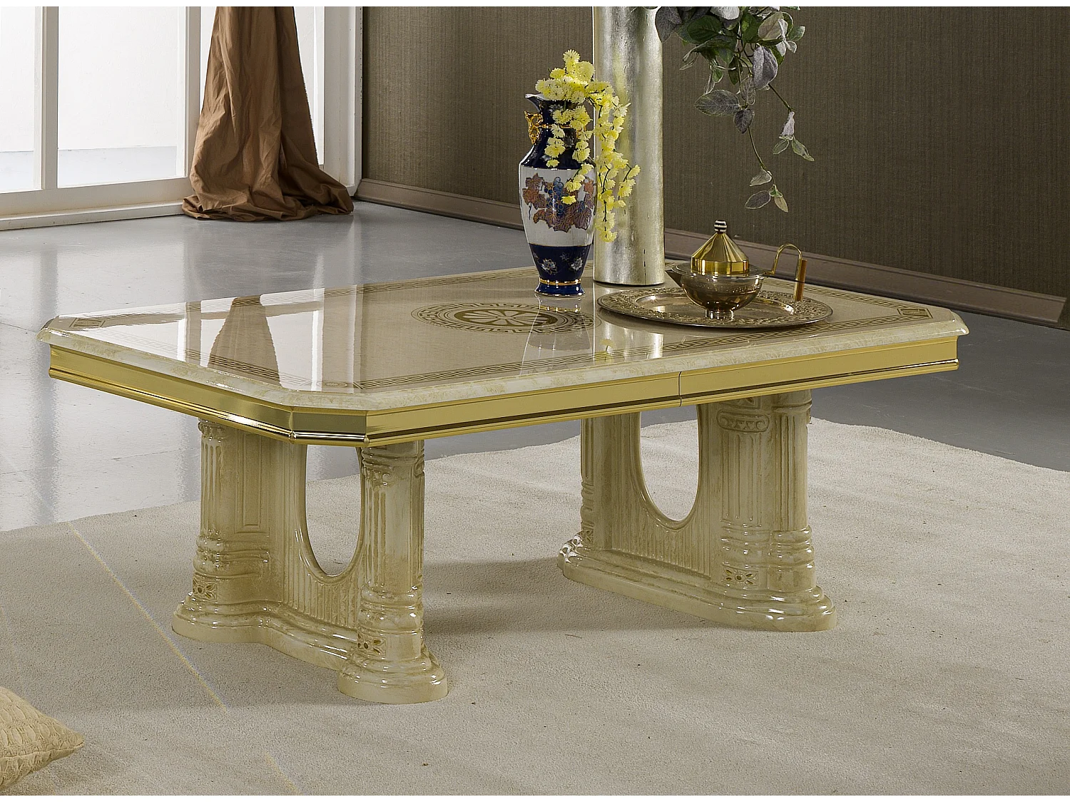 Table basse rectangulaire bois vernis laqué brillant beige et doré Vinza 130cm
