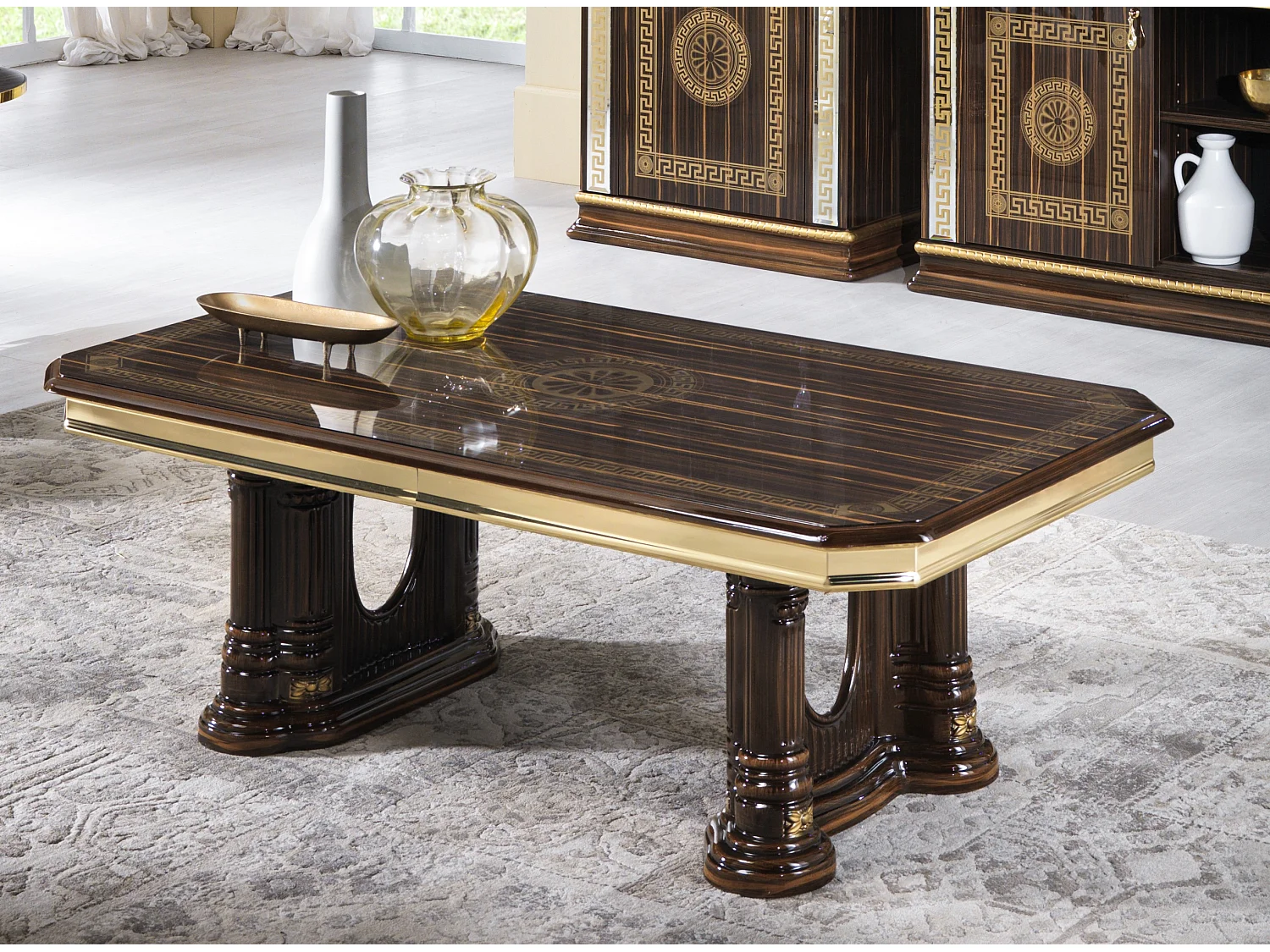 Table basse rectangulaire bois laqué vernis laqué brillant et doré Vinza 130cm