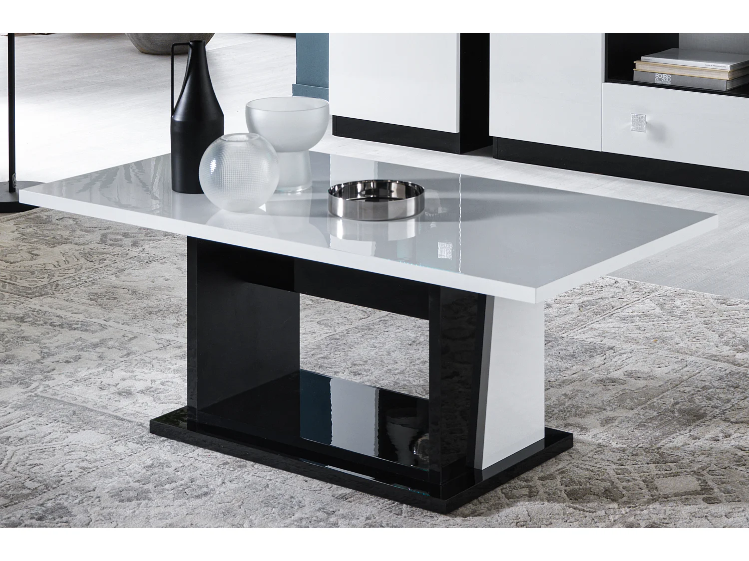 Table basse bois blanc et noir vernis laqué brillant Bilia 120cm