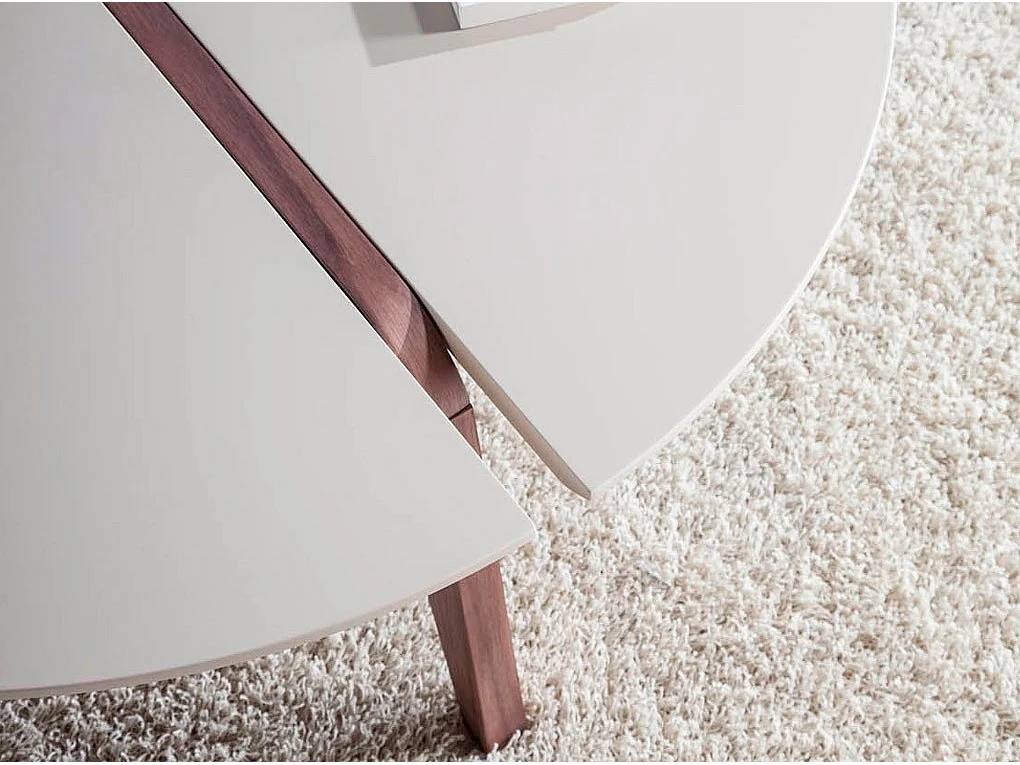 Table basse plateau laqué crème et bois plaqué noyer Kiaza