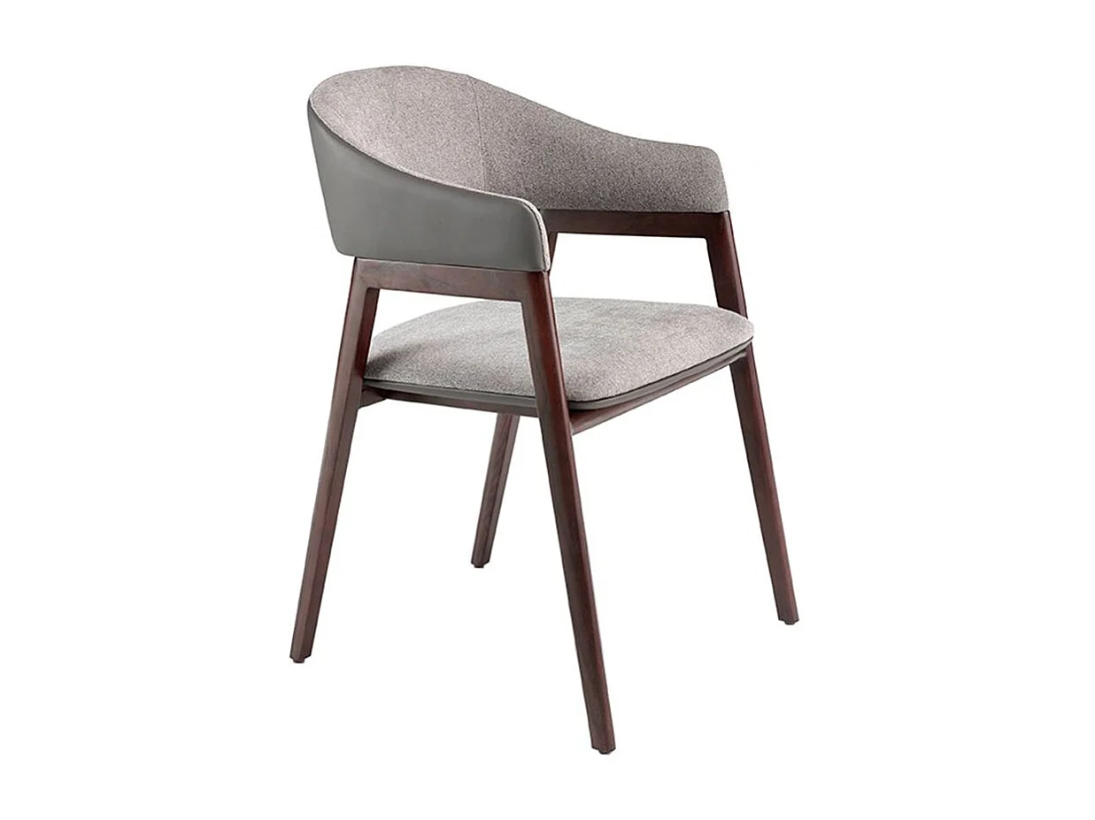 Chaise en bois de frêne couleur noyer et simili tissu gris Gaby