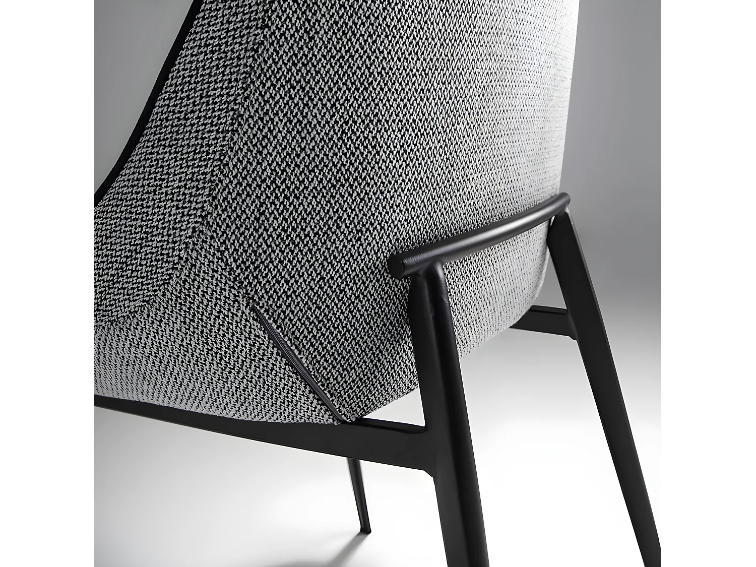 Kabesa grijze stoffen stoel en zwart stalen poten - Set van 2-Kleur DUO 14