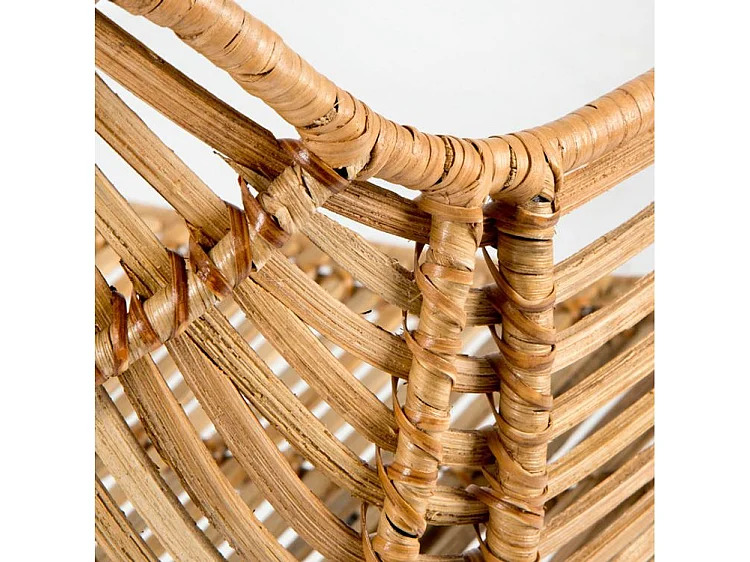 Chaise avec accoudoirs osier naturel et pieds métal noir Gael