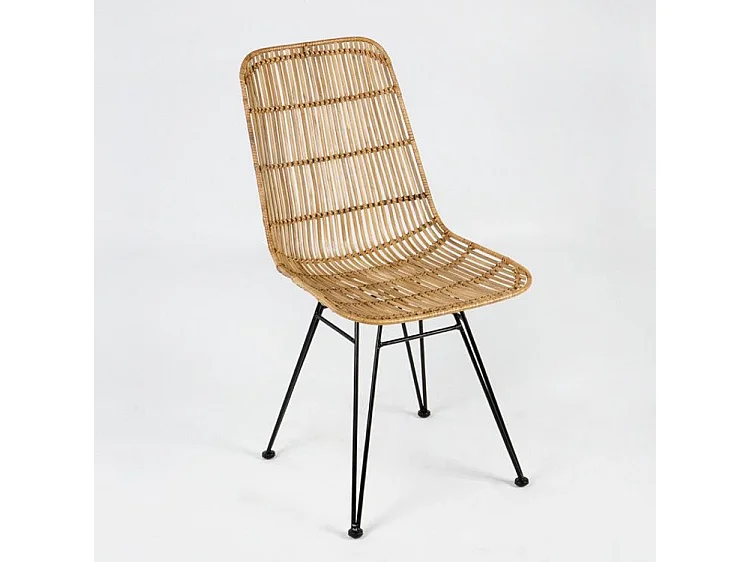 Chaise osier naturel et pieds métal noir Gael