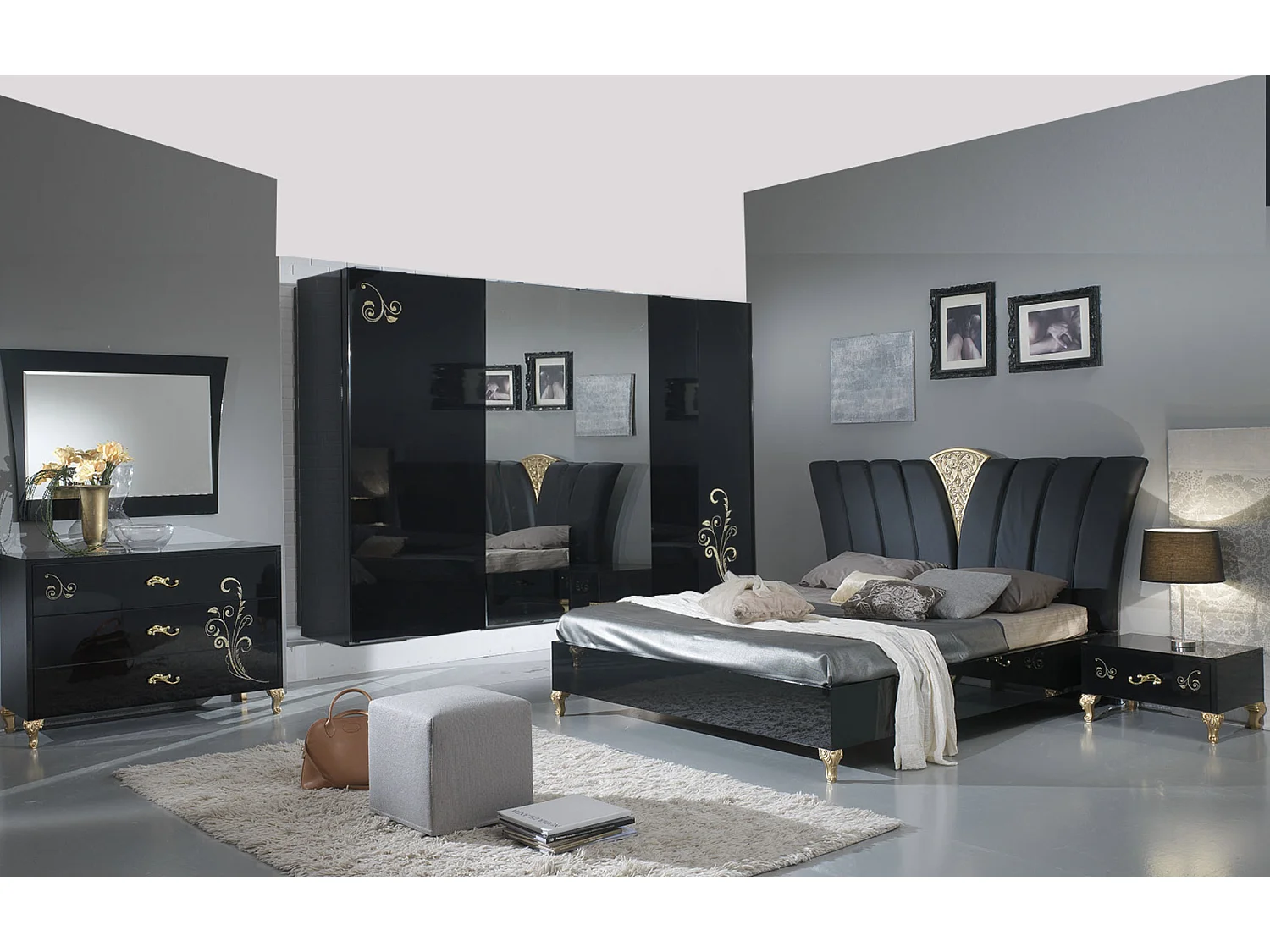 Lit design bois laqué noir et doré Jade 180x200