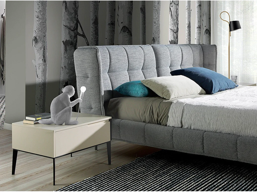 Lit double 180x200 capitonné tissu gris Clever