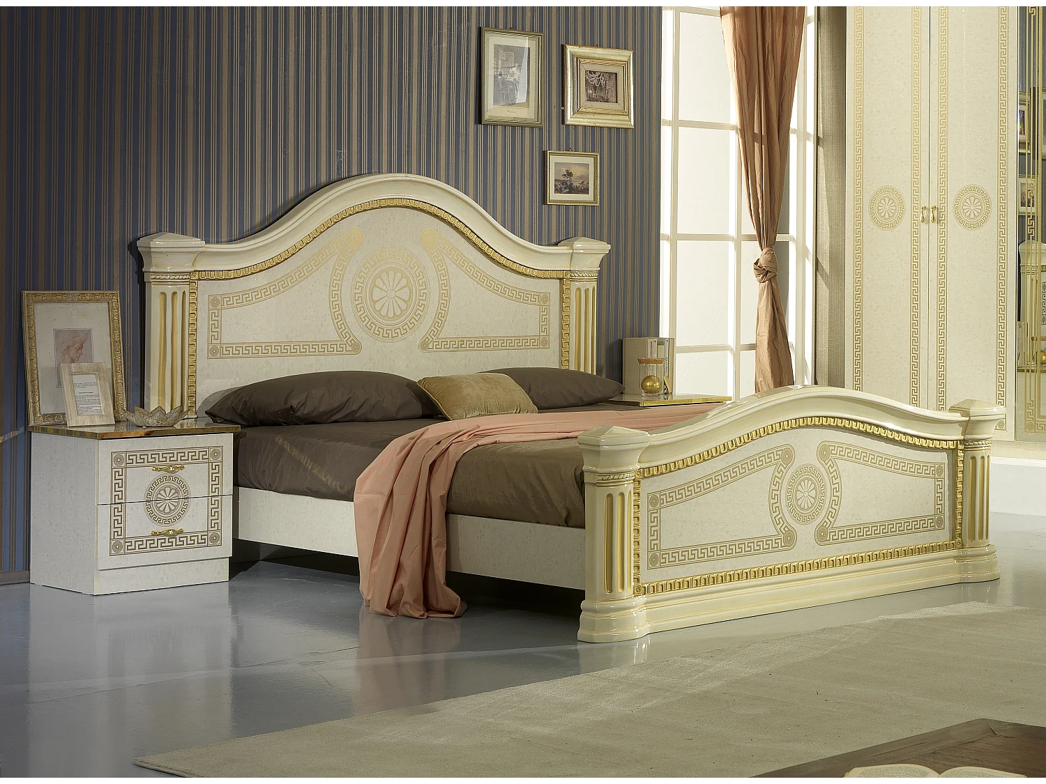 Lit design laqué beige et doré Savana 180x200