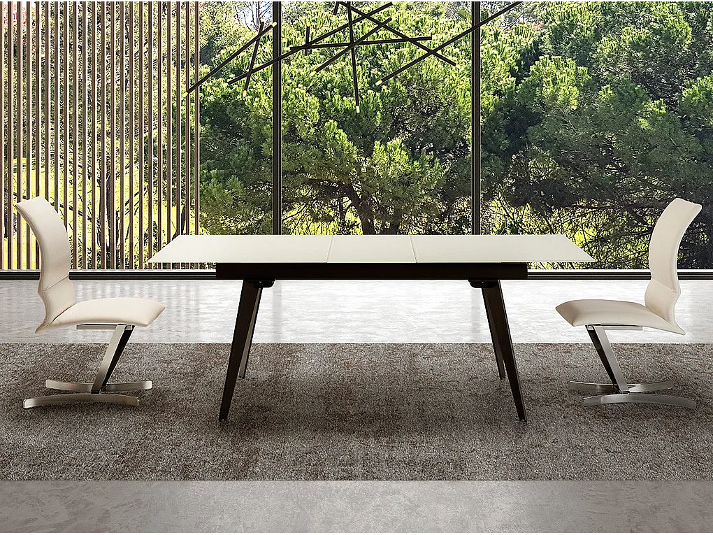 Table à manger en verre trempé blanc avec rallonge centrale et pieds en acier noir