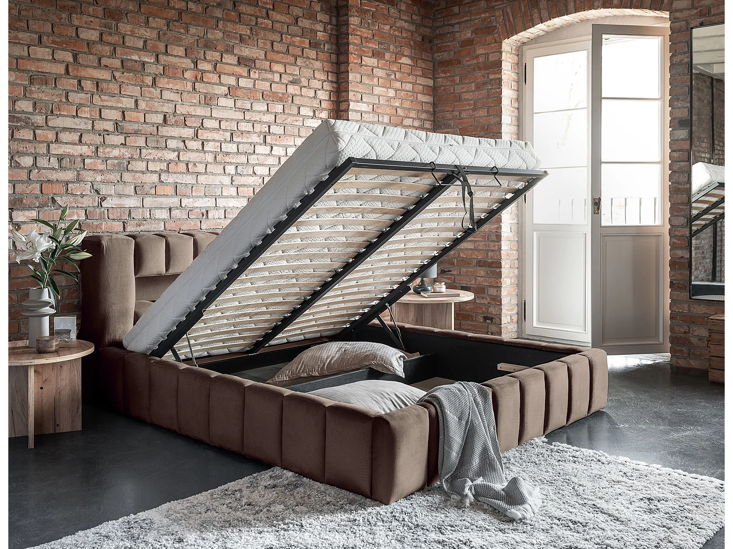 Lit coffre Luto prestige - Design tapissé velours et Led-Couleur Marron clair-180x200